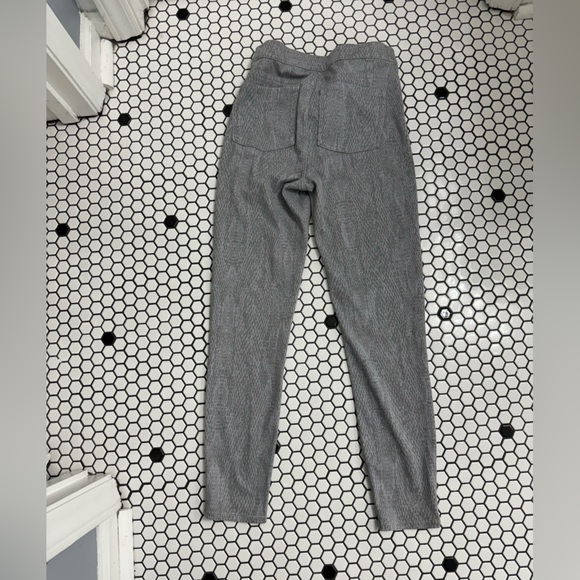 Spanx snake print leggings size medium - Picture 2 of 3